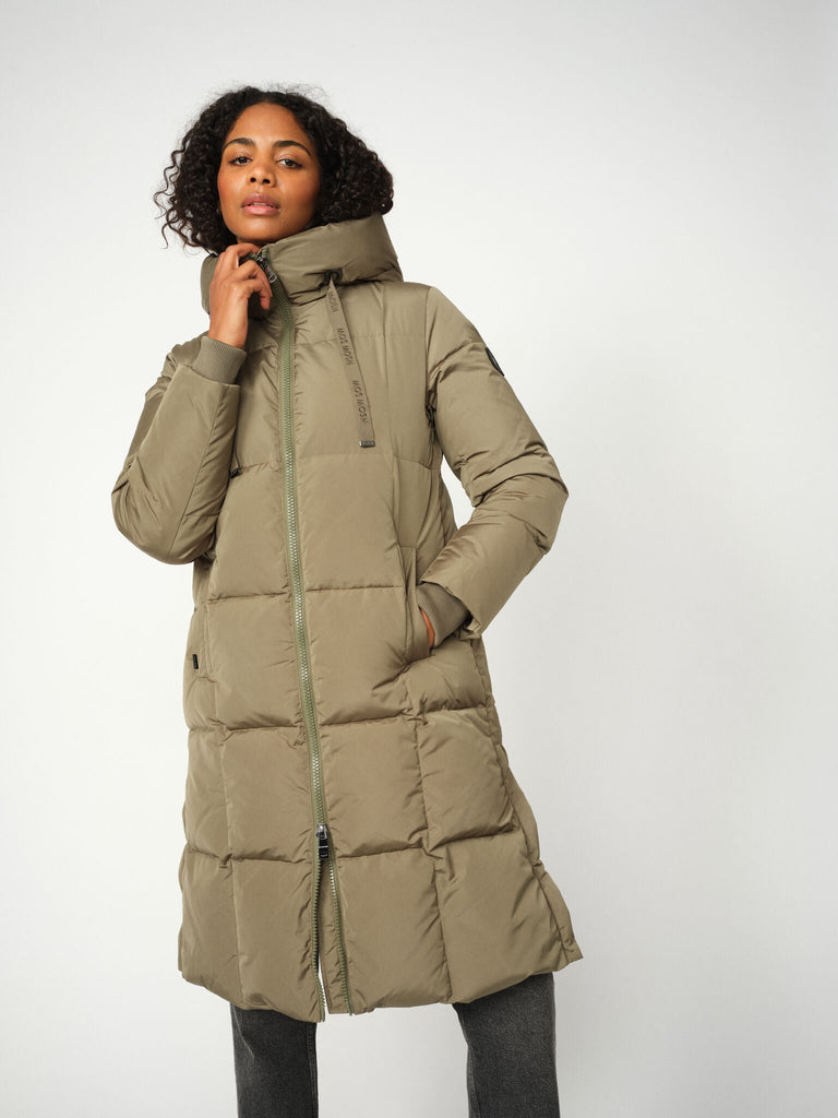 Modelshot / Tea / Detail