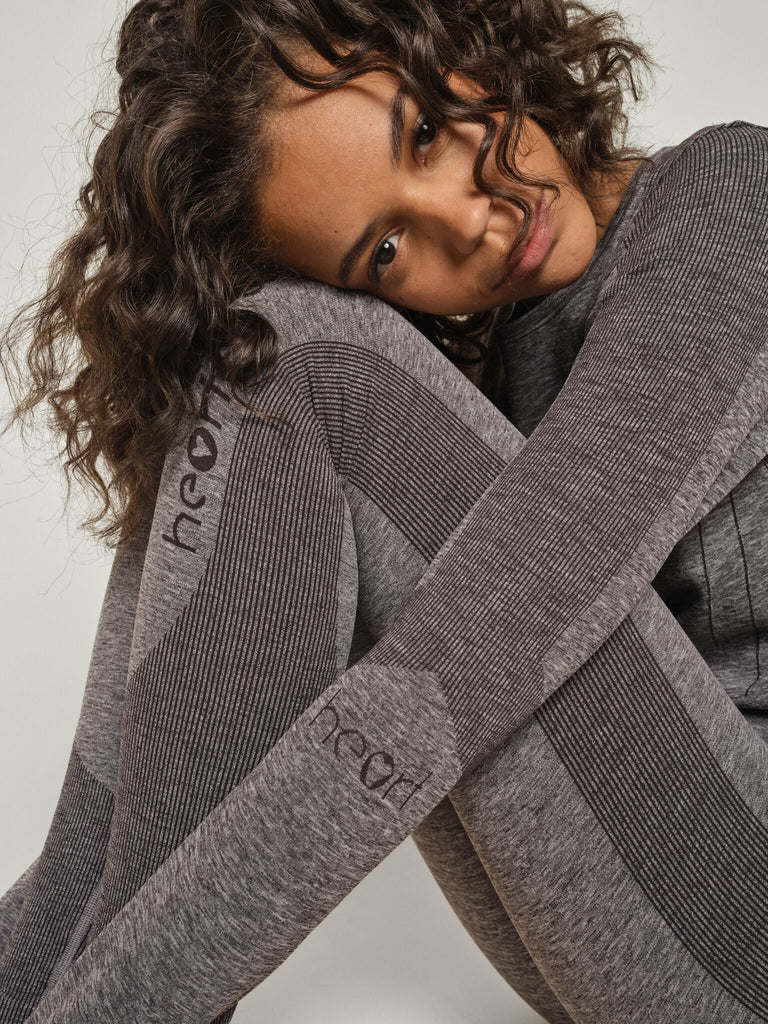 Modelshot / Grey Melange / Detail