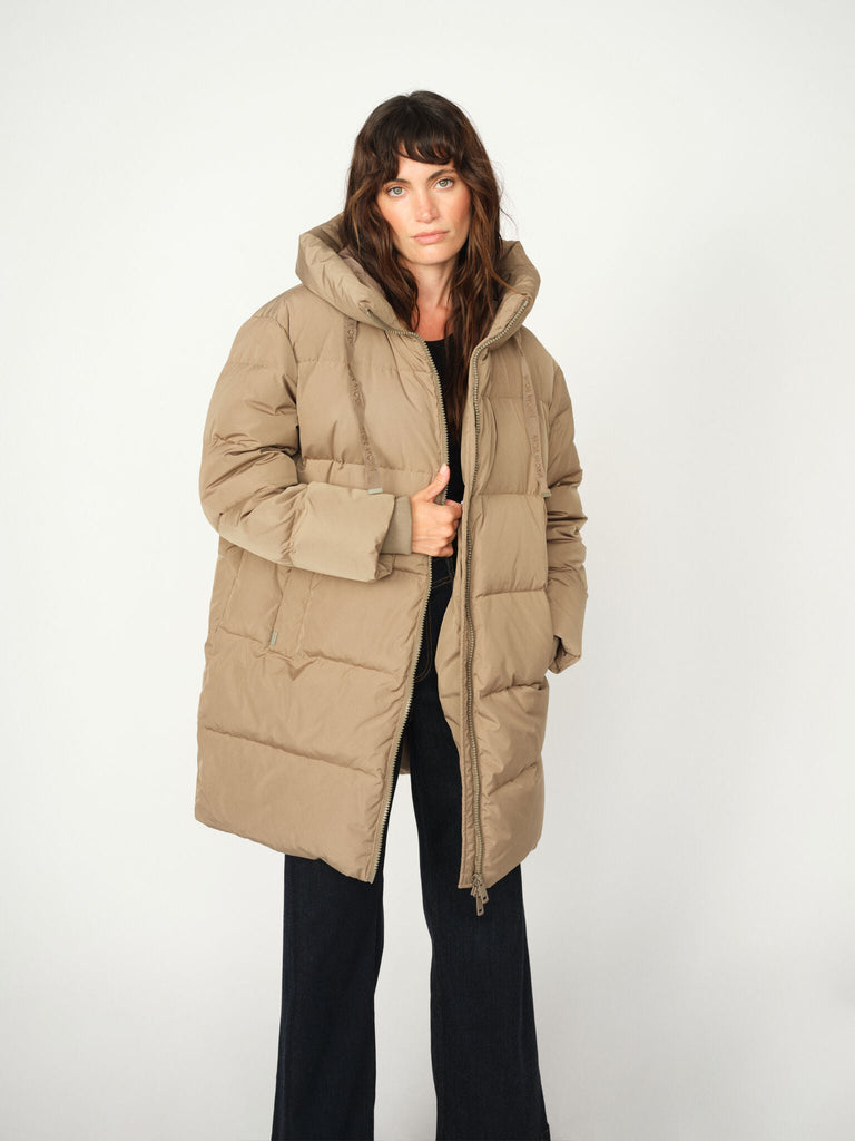 Modelshot / Brindle / Detail