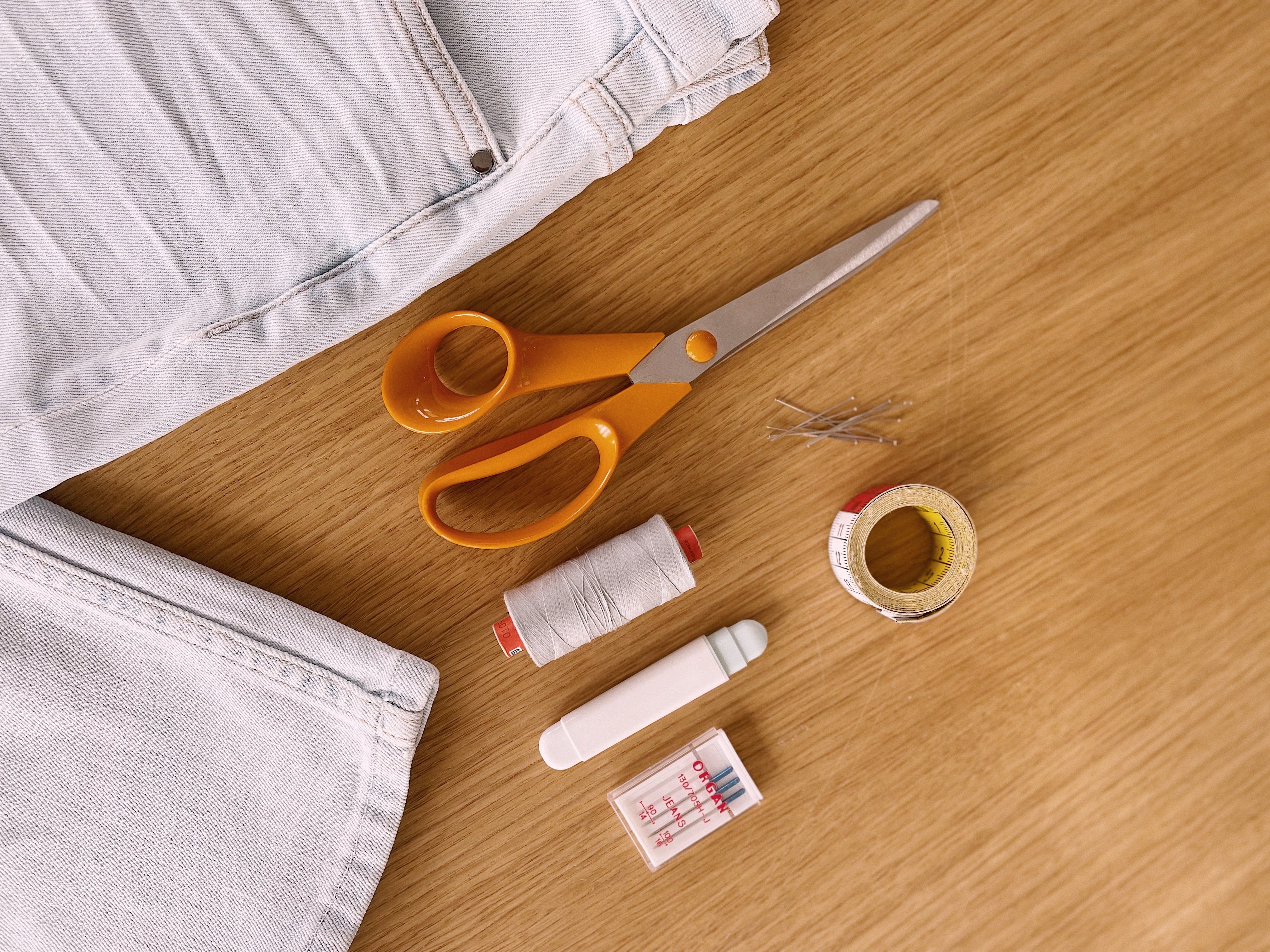 DIY: Turn your jeans into cool shorts