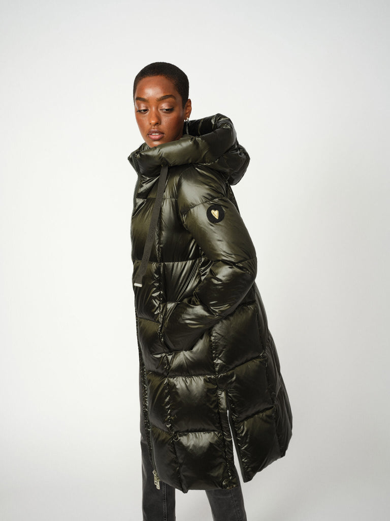 Modelshot / Forest Night / Detail