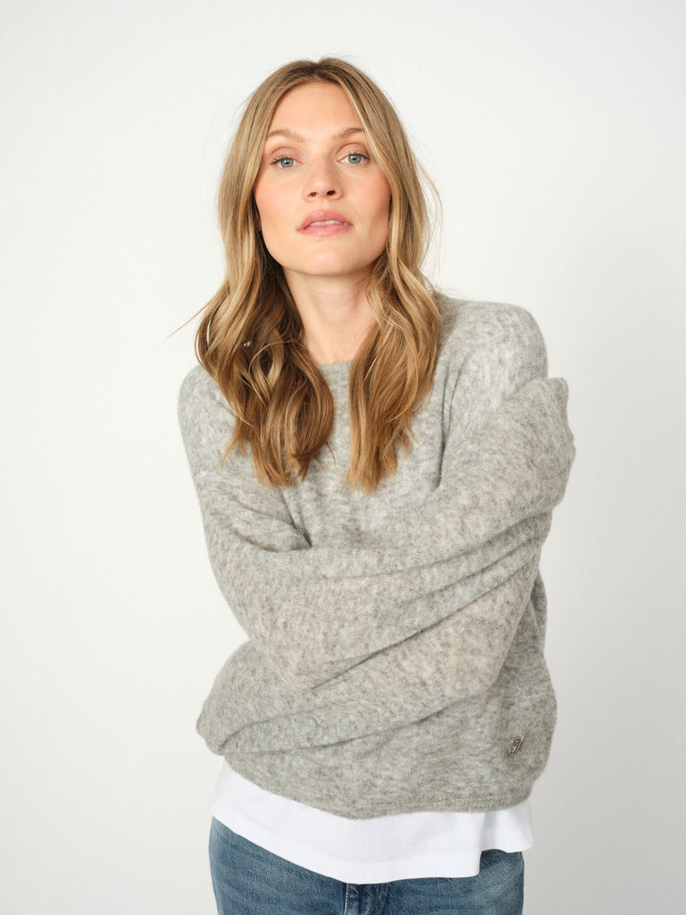 Modelshot / Grey Melange / Detail