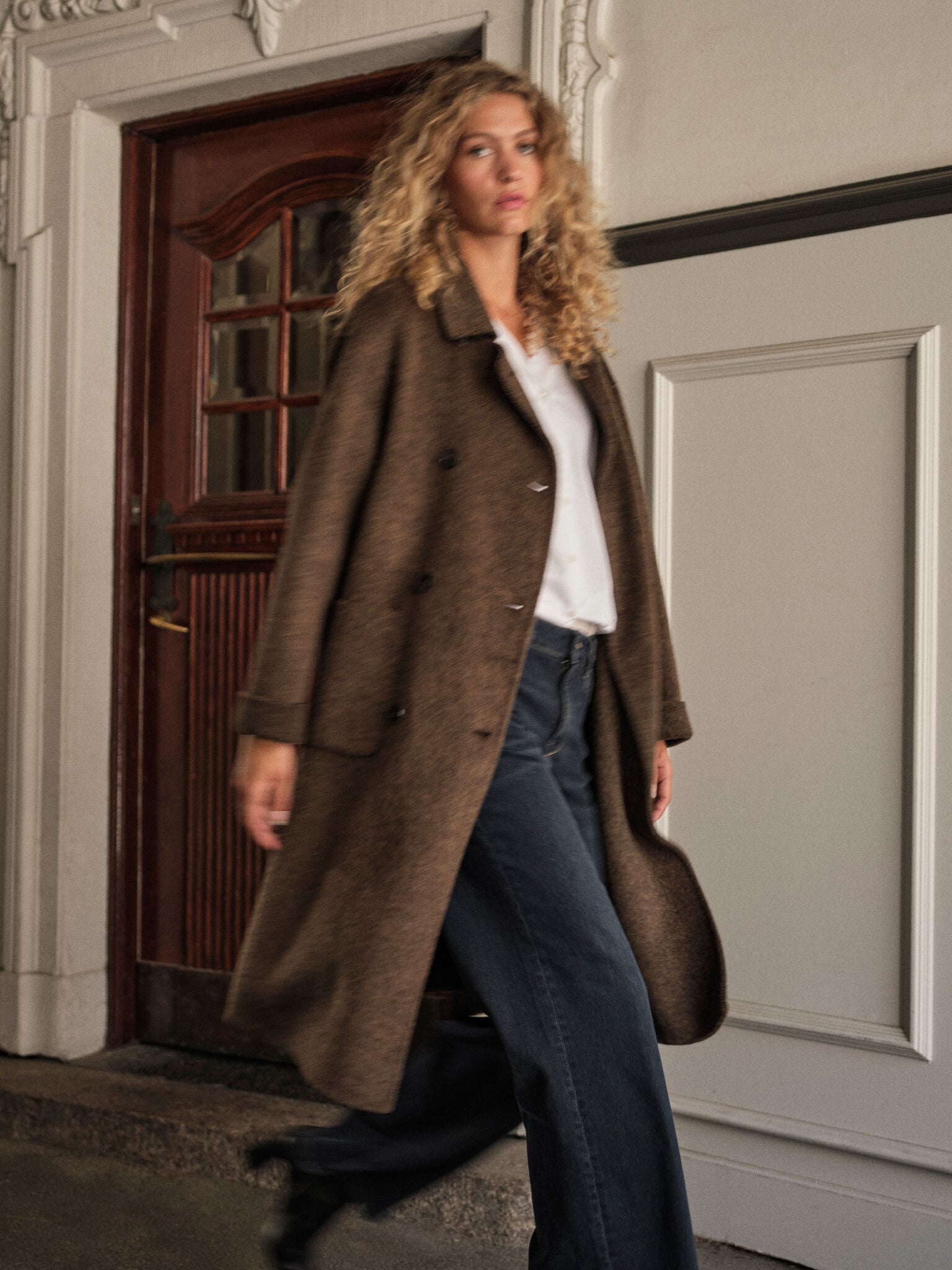 Modelshot / Slate Black / Detail