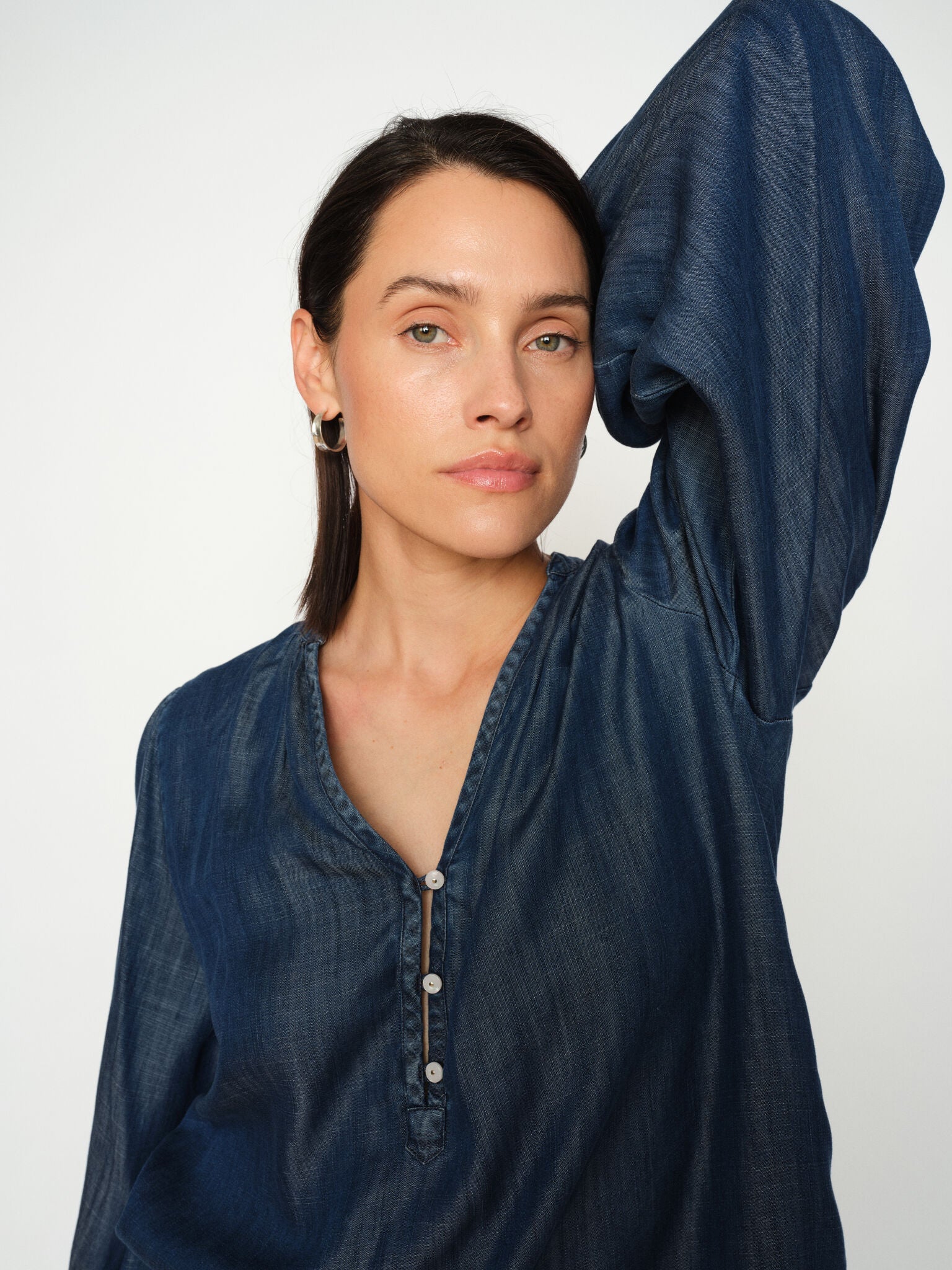 Modelshot / Salute Navy / Detail