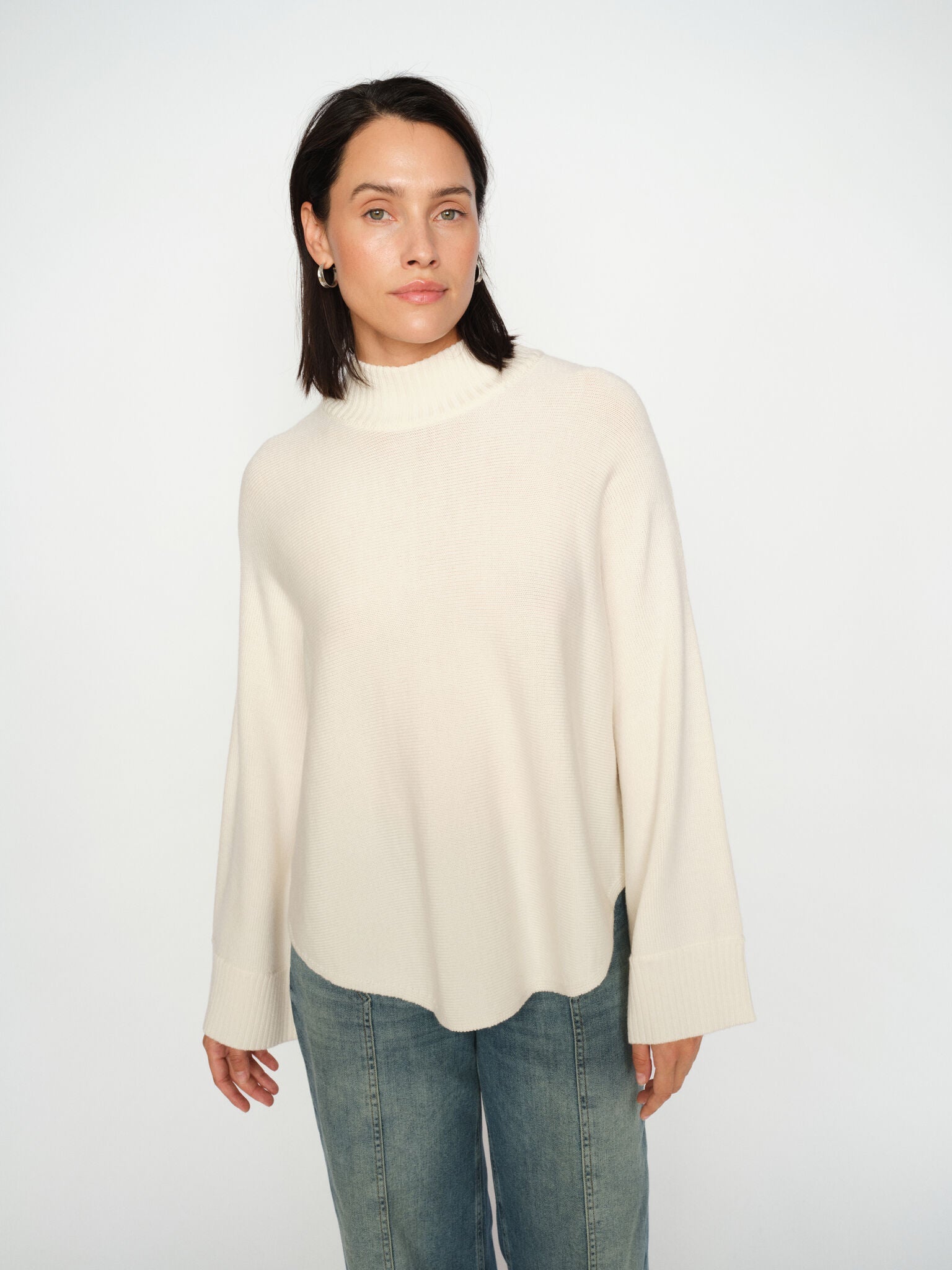 Modelshot / Ecru / Detail