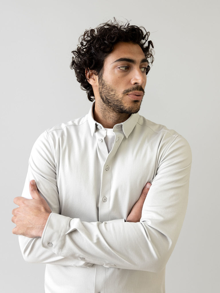 Modelshot / Quiet Gray / Detail