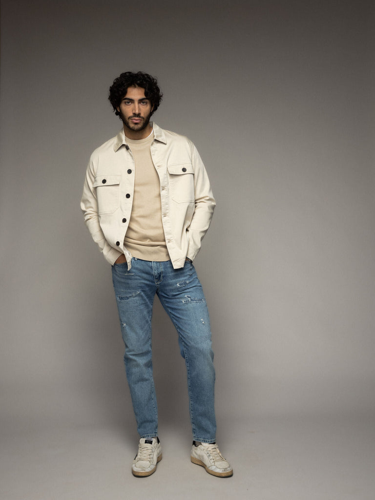 Modelshot / Light Blue Denim / Detail