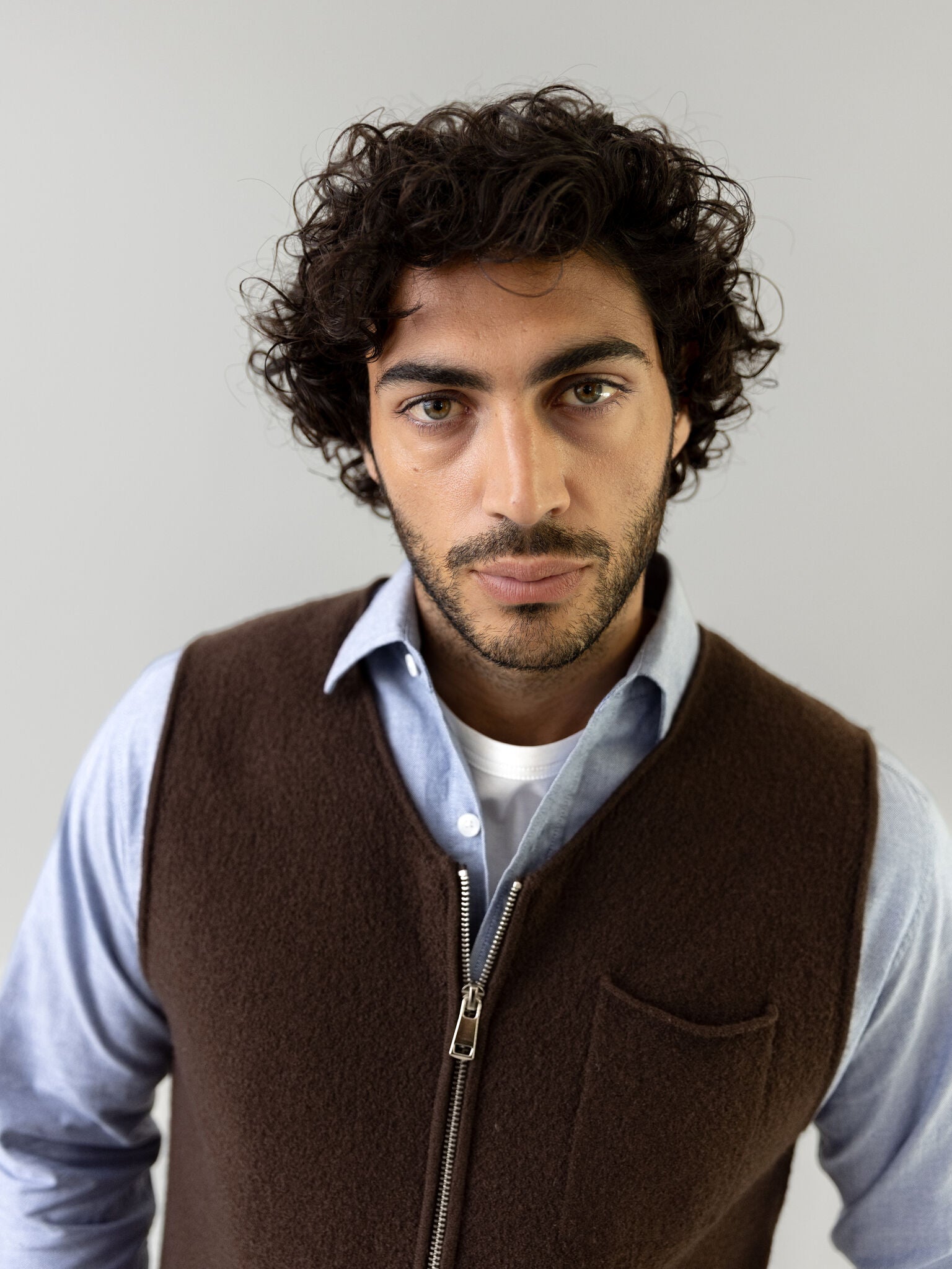 Modelshot / Chocolate Brown / Detail