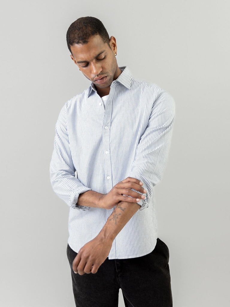 Modelshot / Light Blue / Detail