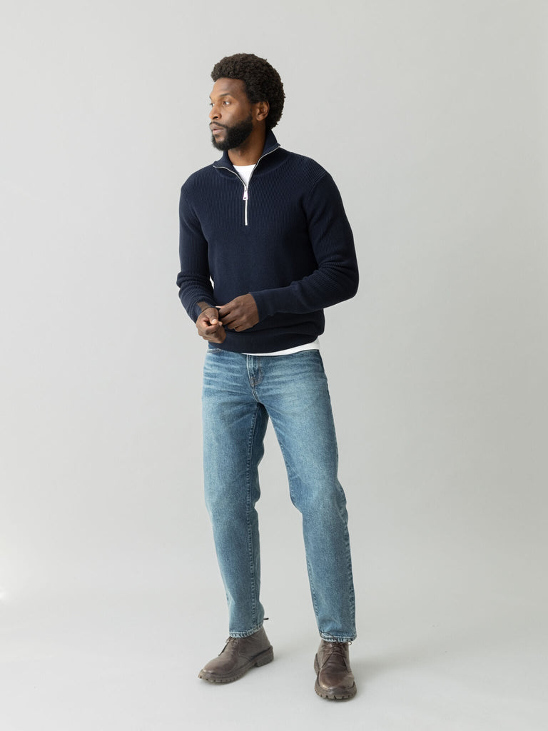 Modelshot / Blue Denim / Detail