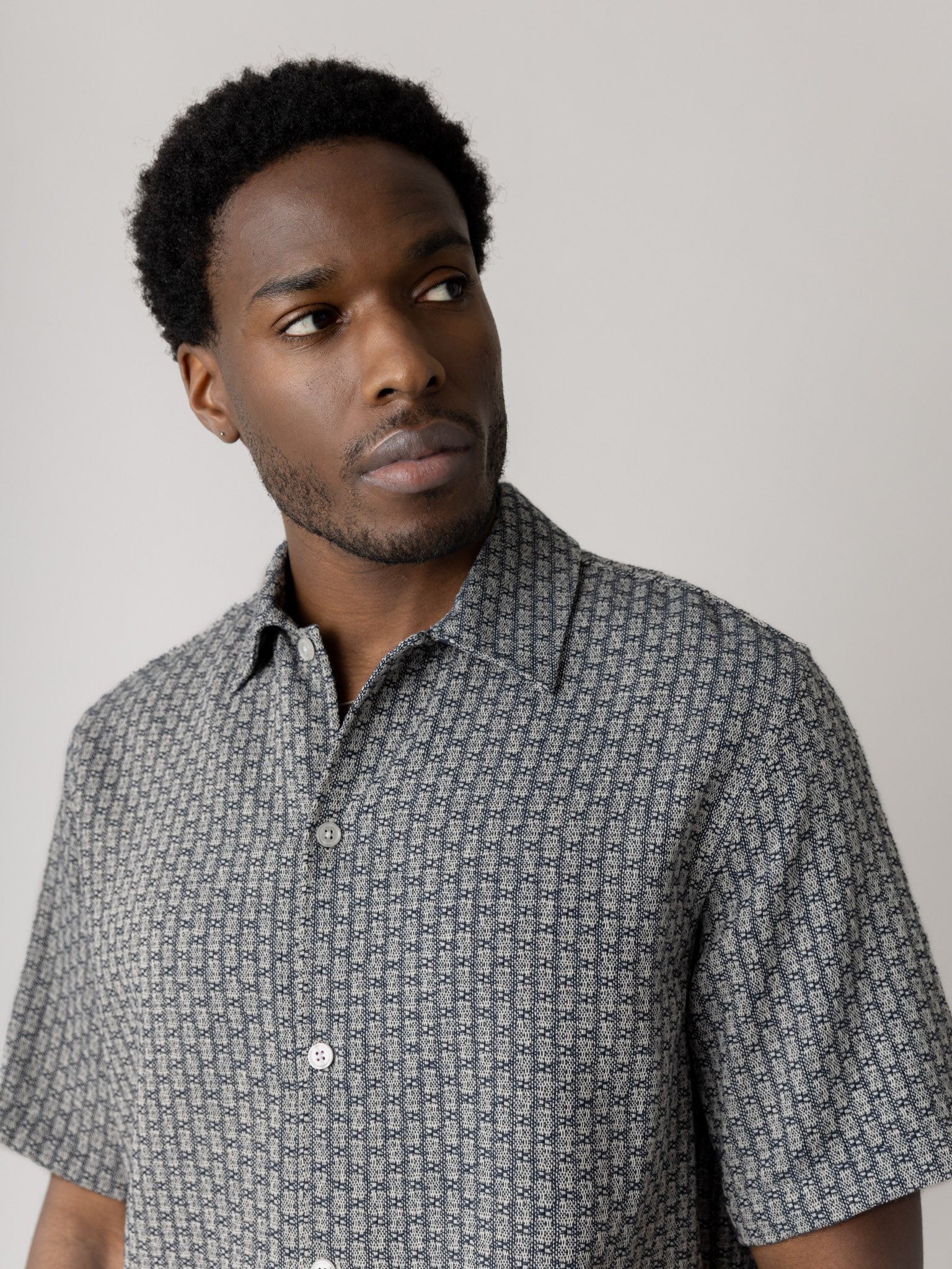 Modelshot / Salute Navy / Detail