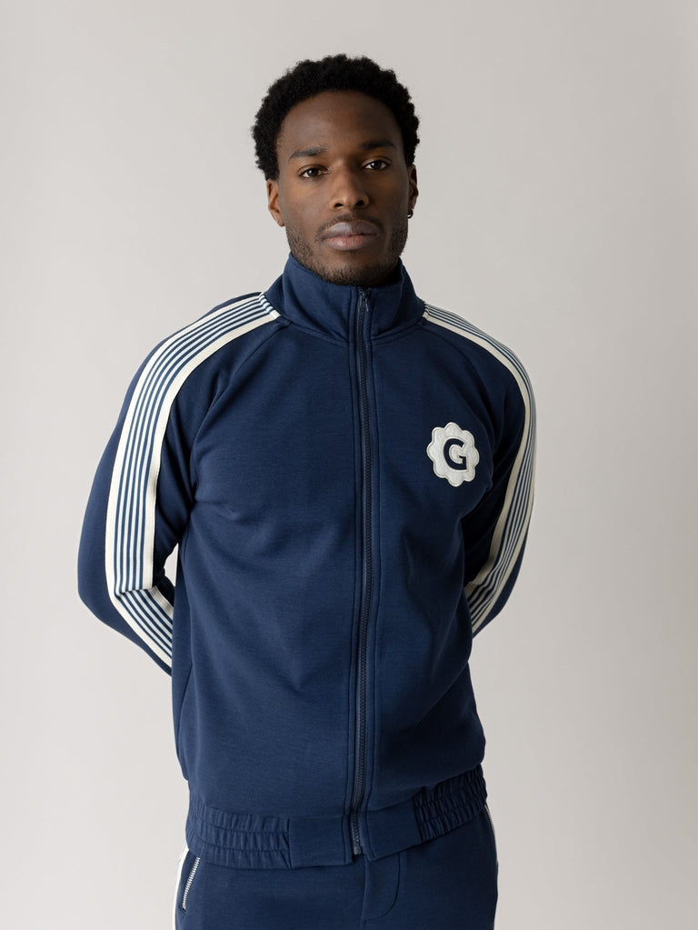 Modelshot / Navy / Detail