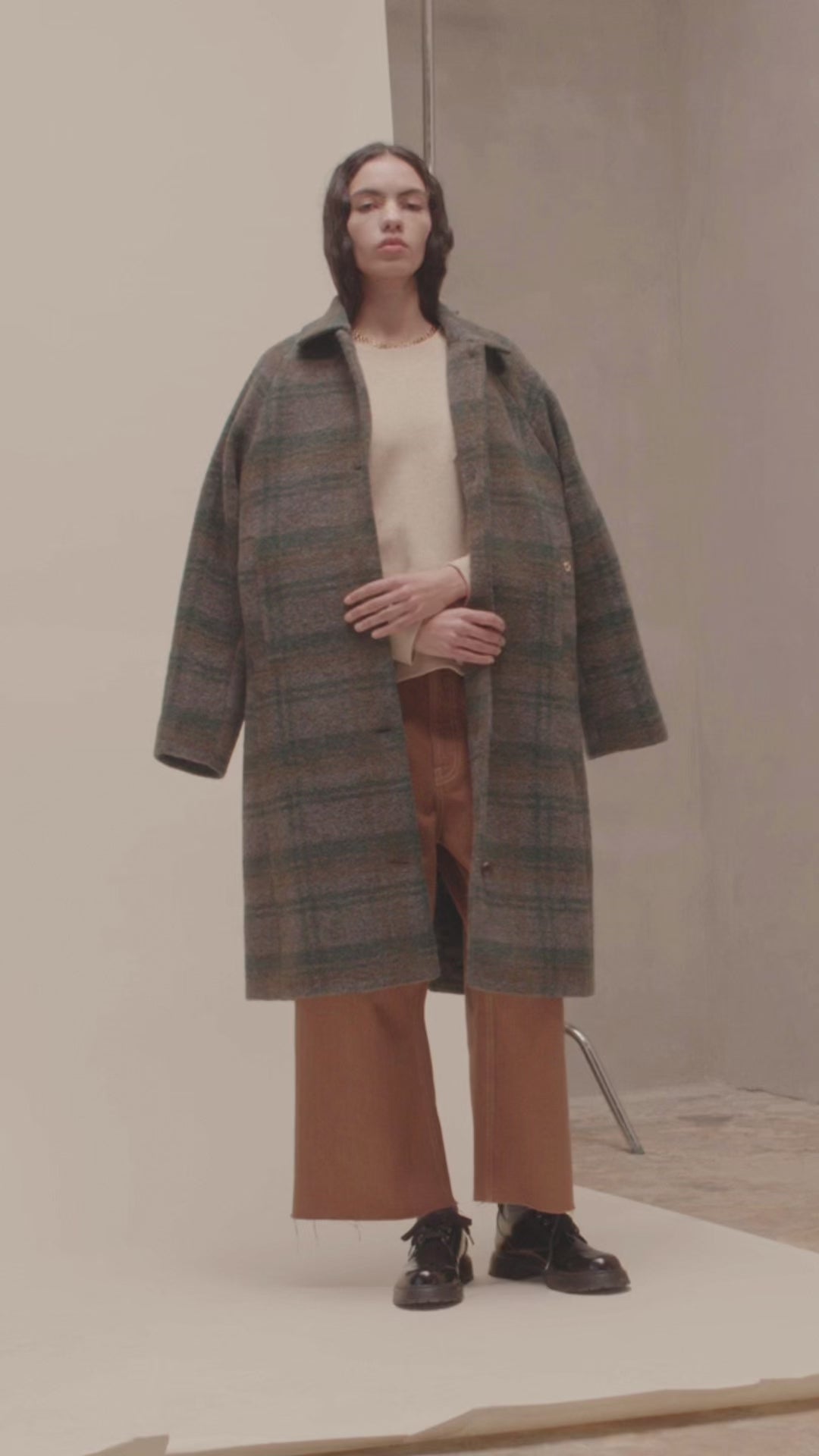 Modelshot / Deep Forest / Detail